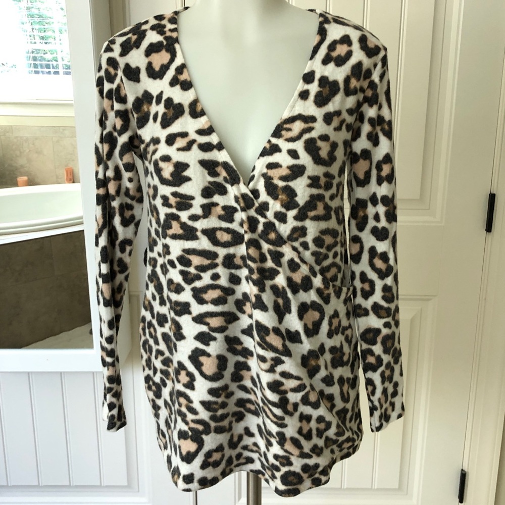 NWT Maternity/nursing cheetah sweater